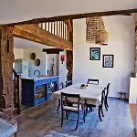 Les Picardies Oda ve Kahvaltı