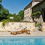 Oda ve Kahvaltı Les Picardies Lesterps