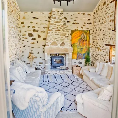 Les Picardies Bed & Breakfast Lesterps