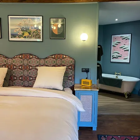 Les Picardies Bed & Breakfast *